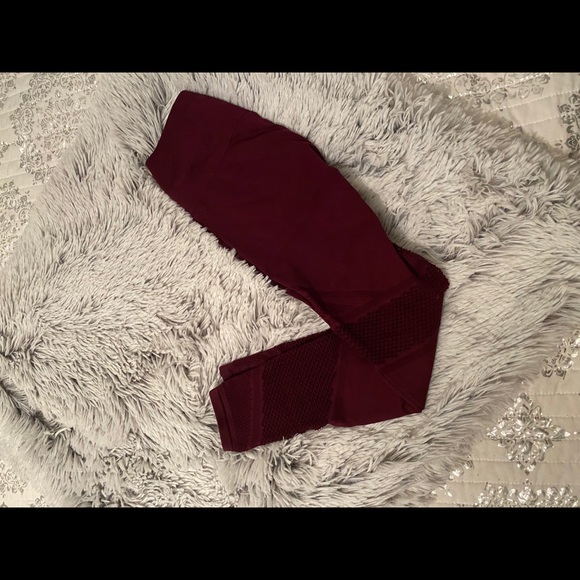 Fabletics Mosaic High-Waisted 7/8 Size XS - Picture 7 of 8